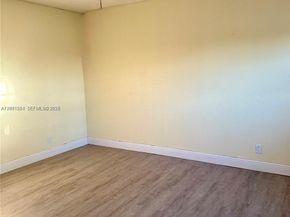 906 SW 74th Avenue, North Lauderdale FL 33068