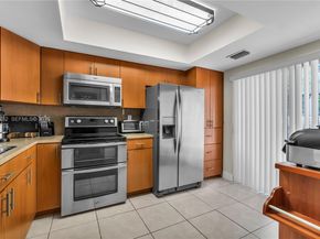 9820 NW 65th Court B13, Tamarac FL 33321