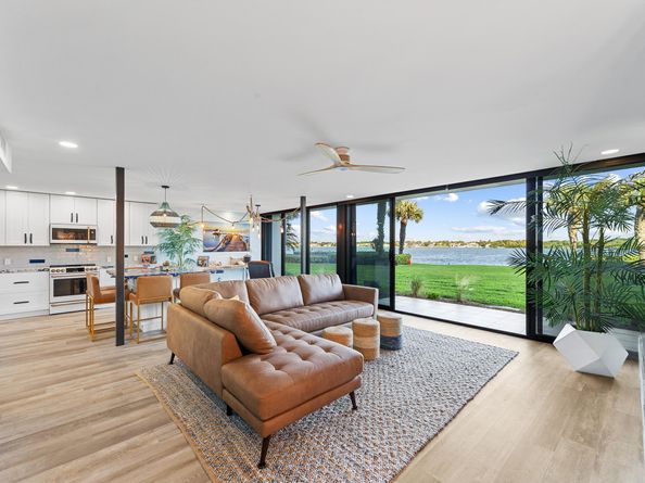 124 Lakeshore Drive G35, North Palm Beach FL 33408