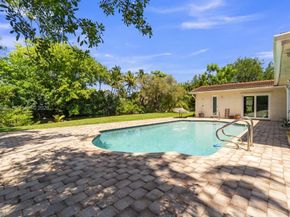 620 Lake Dasha Circle, Plantation FL 33324