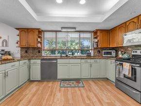 620 Lake Dasha Circle, Plantation FL 33324
