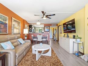111 Royal Park Drive 2E, Oakland Park FL 33309