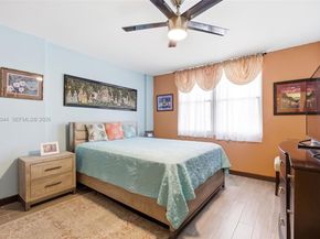 111 Royal Park Drive 2E, Oakland Park FL 33309