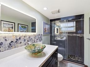 111 Royal Park Drive 2E, Oakland Park FL 33309