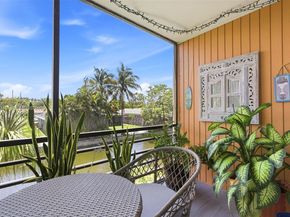 111 Royal Park Drive 2E, Oakland Park FL 33309
