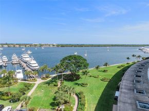 136 Lakeshore Dr T10, North Palm Beach FL 33408