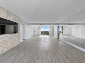 136 Lakeshore Dr T10, North Palm Beach FL 33408