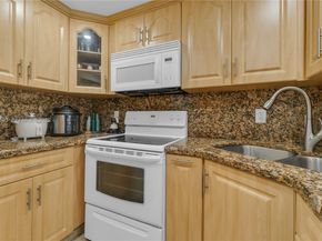 17101 NW 57th Avenue 110, Miami Gardens FL 33055