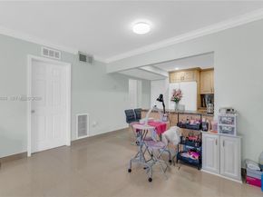 17101 NW 57th Avenue 110, Miami Gardens FL 33055