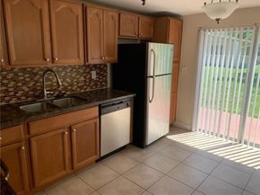 206 SW 1st Street J4, Pompano Beach FL 33060