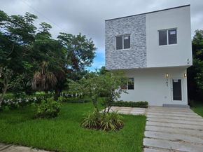 141 NW 11th Street, Pompano Beach FL 33060