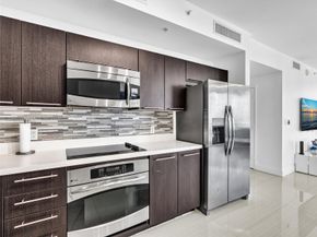 90 SW 3rd Street 2013, Miami FL 33130
