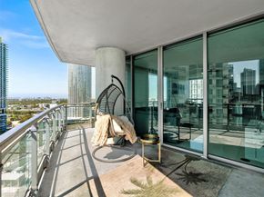 90 SW 3rd Street 2013, Miami FL 33130