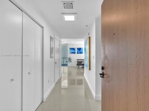 90 SW 3rd Street 2013, Miami FL 33130