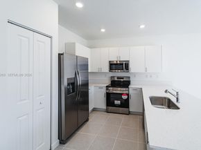 2620 SE 28th Drive, Homestead FL 33035