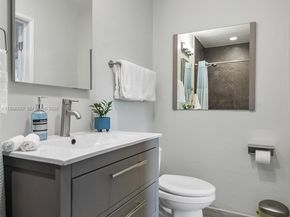 201 NE 16th Court, Fort Lauderdale FL 33305
