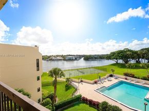 364 Golfview Road 505, North Palm Beach FL 33408