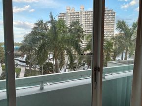 2670 E Sunrise Boulevard 302, Fort Lauderdale FL 33304