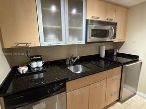 2670 E Sunrise Boulevard 302, Fort Lauderdale FL 33304