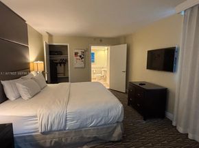 2670 E Sunrise Boulevard 302, Fort Lauderdale FL 33304