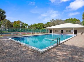 8735 Ramblewood Drive 409, Coral Springs FL 33071