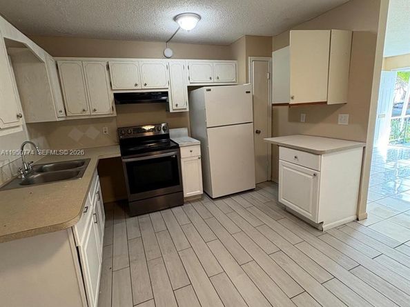 6311 SW 8th Street, North Lauderdale FL 33068
