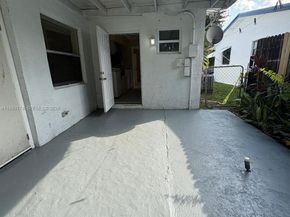 6311 SW 8th Street, North Lauderdale FL 33068