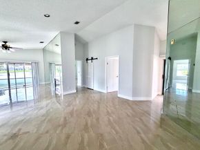 6413 Lansdowne Circle, Boynton Beach FL 33472