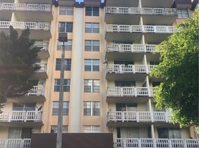 15600 NW 7th Avenue 421, Miami FL 33169