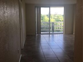 15600 NW 7th Avenue 421, Miami FL 33169