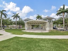 826 Dakota Drive 102, Jupiter FL 33458