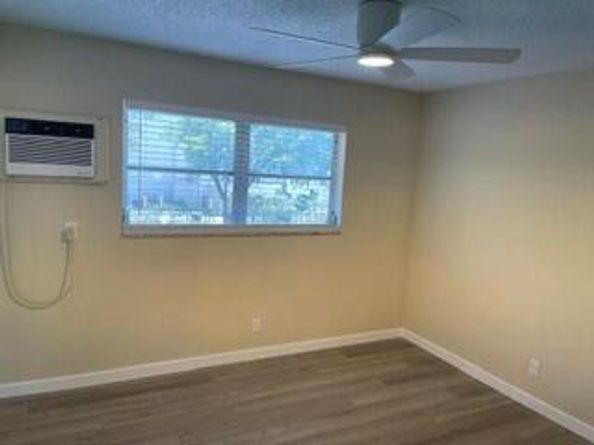 5168 NE 6th Avenue 431, Oakland Park FL 33334
