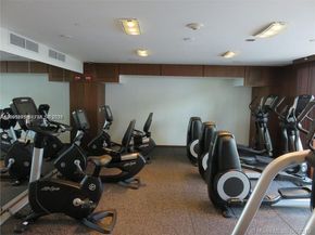 325 S Biscayne Boulevard 2824, Miami FL 33131