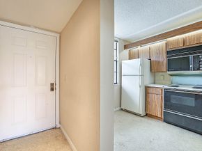 3526 Whitehall Drive 302, West Palm Beach FL 33401