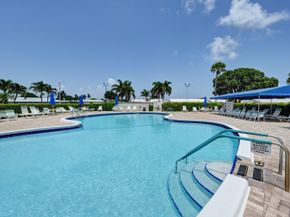 2087 SW 12th Avenue, Boynton Beach FL 33426
