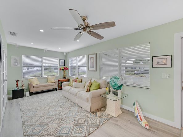 2087 SW 12th Avenue, Boynton Beach FL 33426