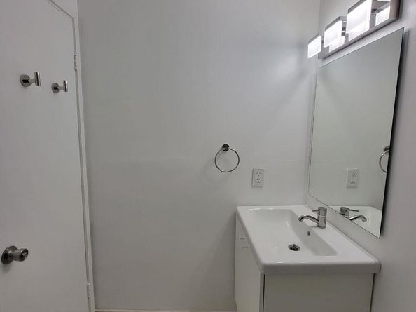 3300 SW 9th Ter, Miami FL 33135
