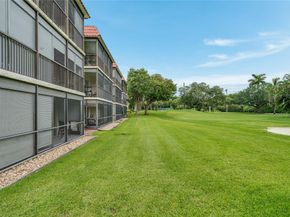 271 S Hollybrook Dr 304, Pembroke Pines FL 33025