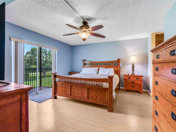 271 S Hollybrook Dr 304, Pembroke Pines FL 33025
