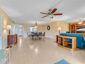 271 S Hollybrook Dr 304, Pembroke Pines FL 33025