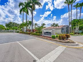 11600 NW 52nd Ct, Coral Springs FL 33076