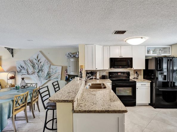 2563 NE 15th St 2563, Pompano Beach FL 33062