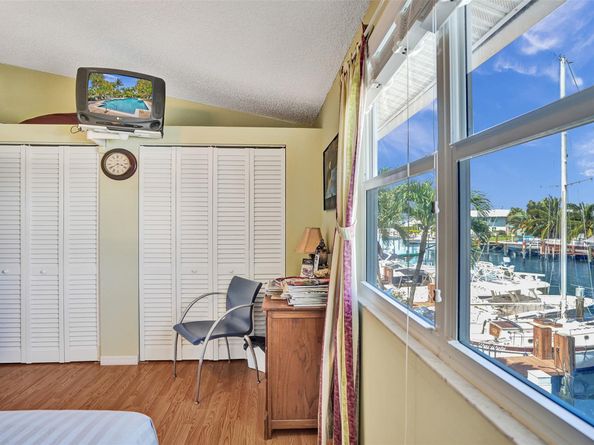2563 NE 15th St 2563, Pompano Beach FL 33062