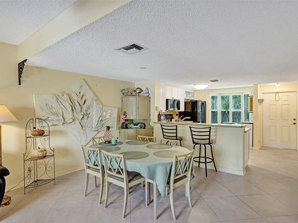 2563 NE 15th St 2563, Pompano Beach FL 33062