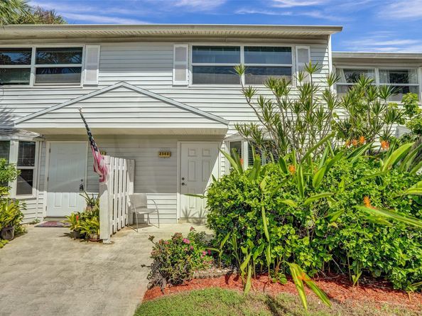 2563 NE 15th St 2563, Pompano Beach FL 33062