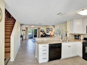 2563 NE 15th St 2563, Pompano Beach FL 33062