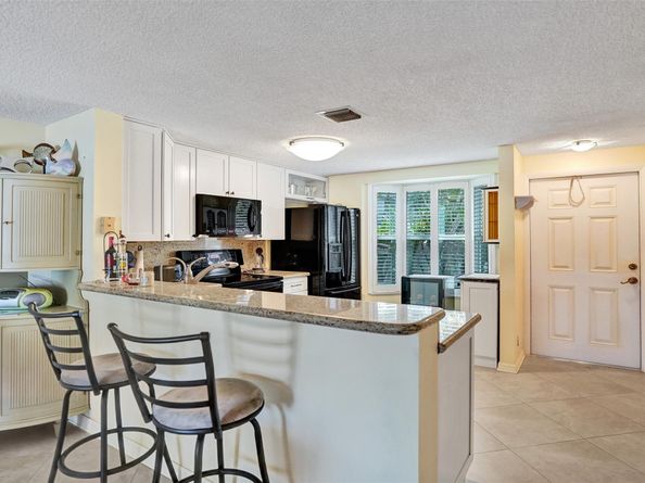 2563 NE 15th St 2563, Pompano Beach FL 33062