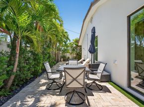 2460 NE 36th St, Fort Lauderdale FL 33308