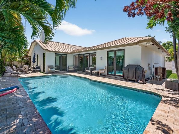 2460 NE 36th St, Fort Lauderdale FL 33308
