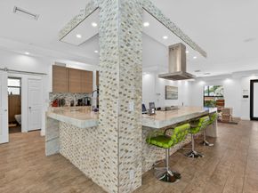 2460 NE 36th St, Fort Lauderdale FL 33308